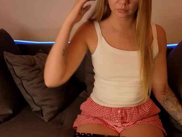 CarrieBradshaww webcam