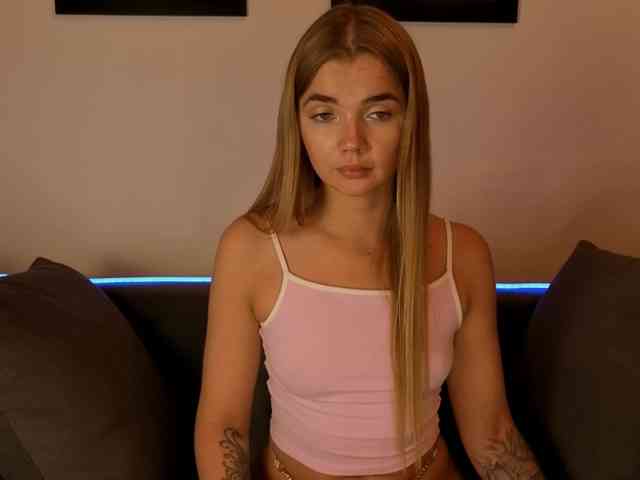 CarrieBradshaww webcam