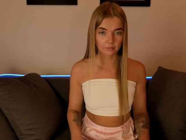 CarrieBradshaww webcam