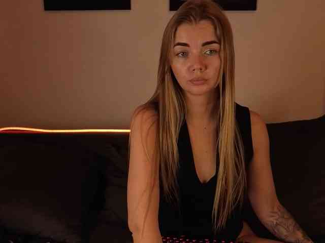 CarrieBradshaww webcam