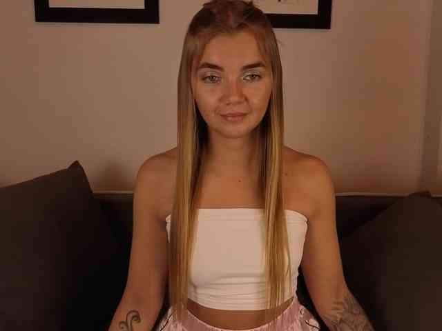 CarrieBradshaww webcam