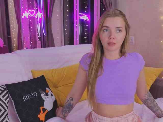 CarrieBradshaww webcam