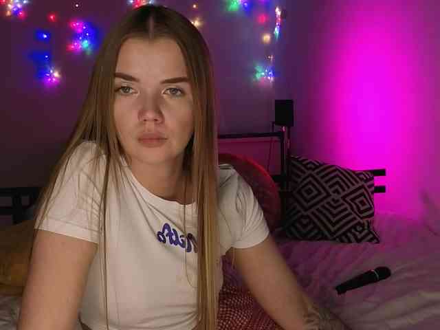 CarrieBradshaww webcam