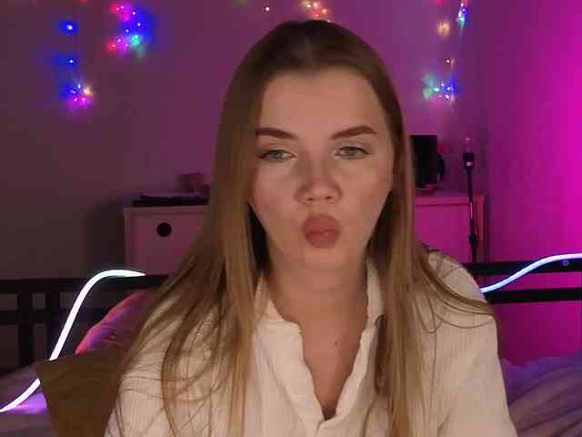 CarrieBradshaww webcam