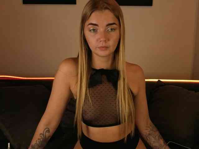 CarrieBradshaww webcam