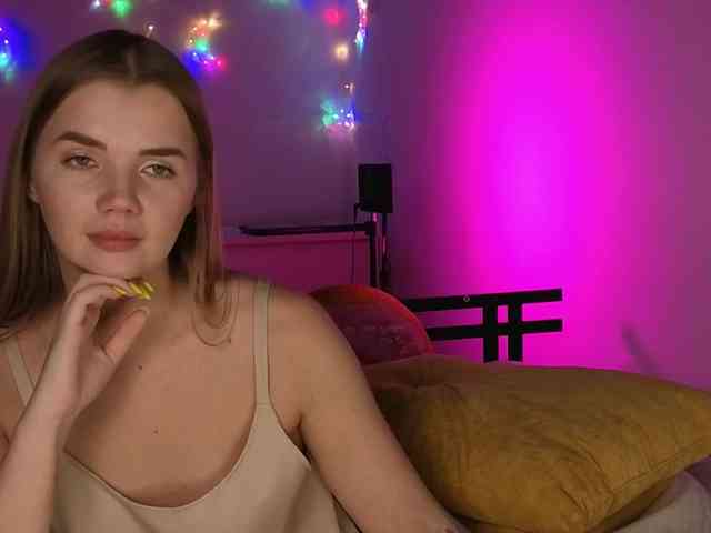 Trusty-dottie Live Webcam on BongaCams