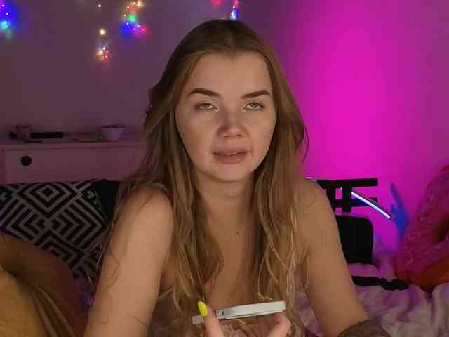 CarrieBradshaww webcam