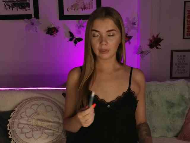 CarrieBradshaww webcam