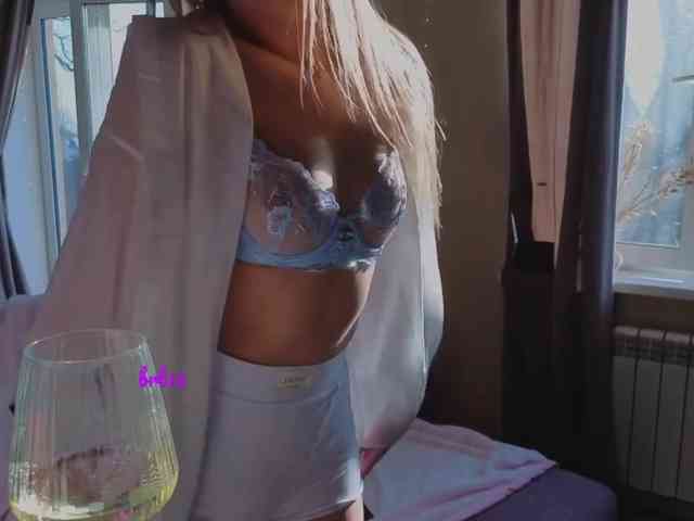 CarrieBradshaww webcam