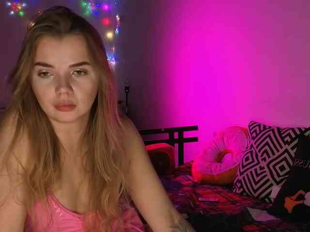 CarrieBradshaww webcam