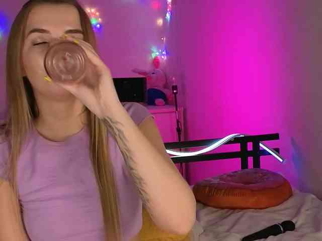 CarrieBradshaww webcam