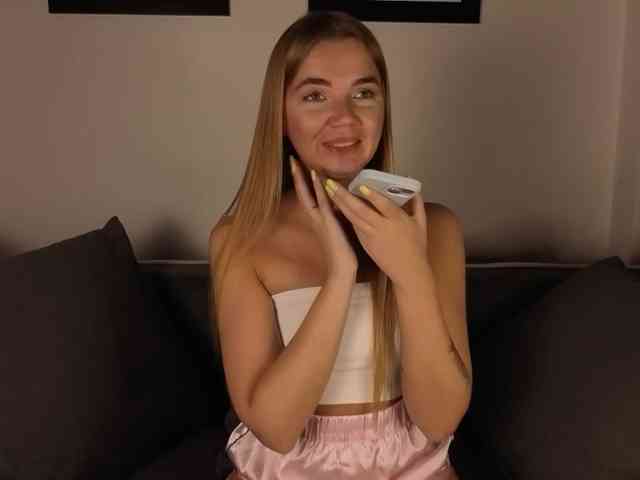CarrieBradshaww webcam