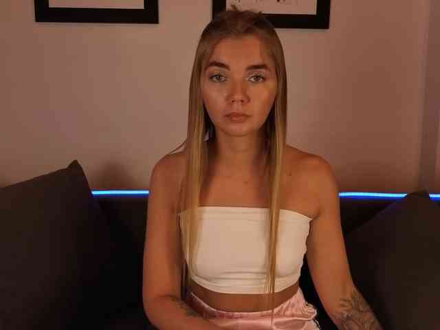CarrieBradshaww webcam