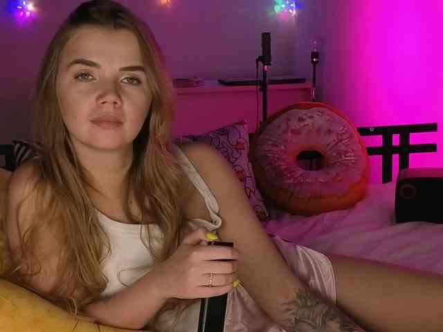 CarrieBradshaww webcam