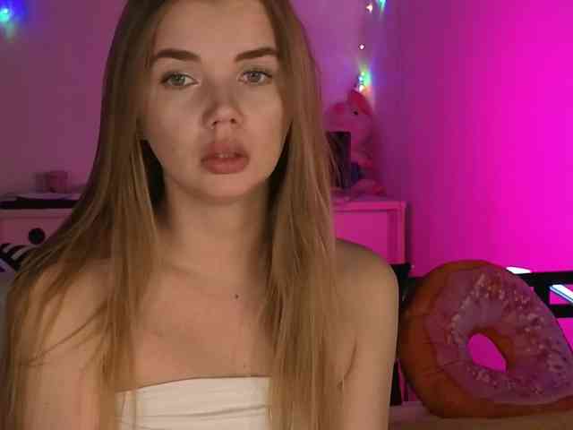 CarrieBradshaww webcam