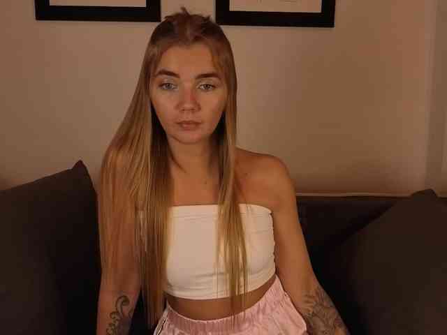 CarrieBradshaww webcam