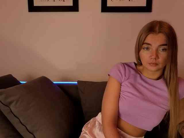 CarrieBradshaww webcam