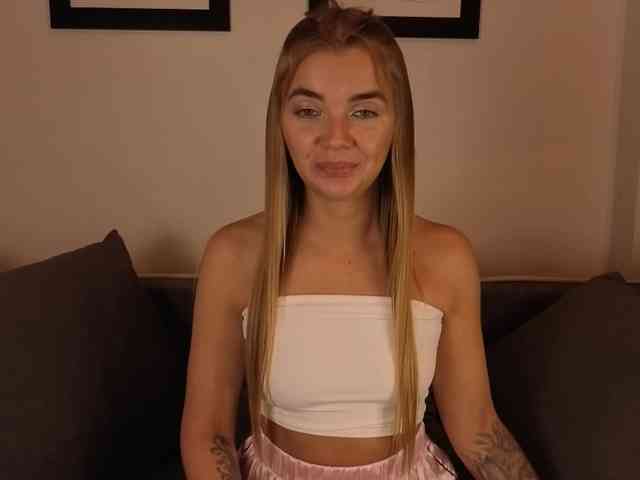 CarrieBradshaww webcam