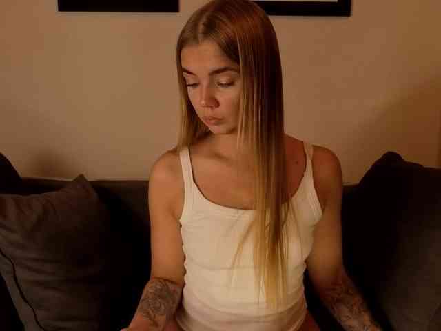 CarrieBradshaww webcam