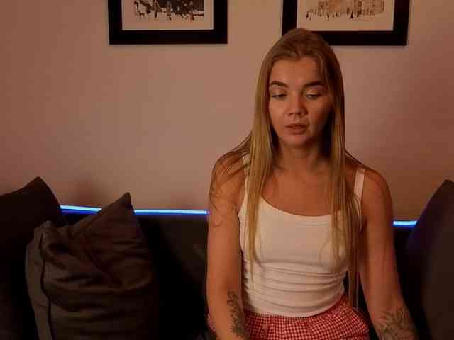 CarrieBradshaww webcam