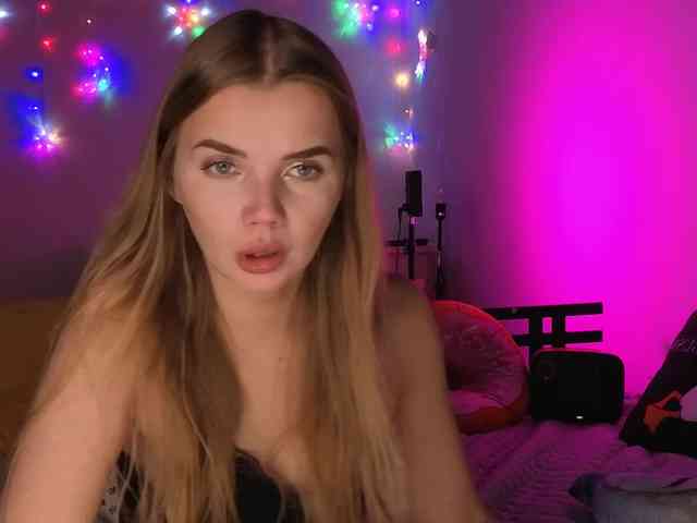 CarrieBradshaww webcam