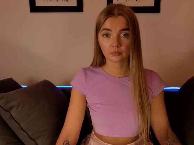 CarrieBradshaww webcam