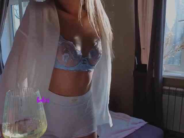 CarrieBradshaww webcam