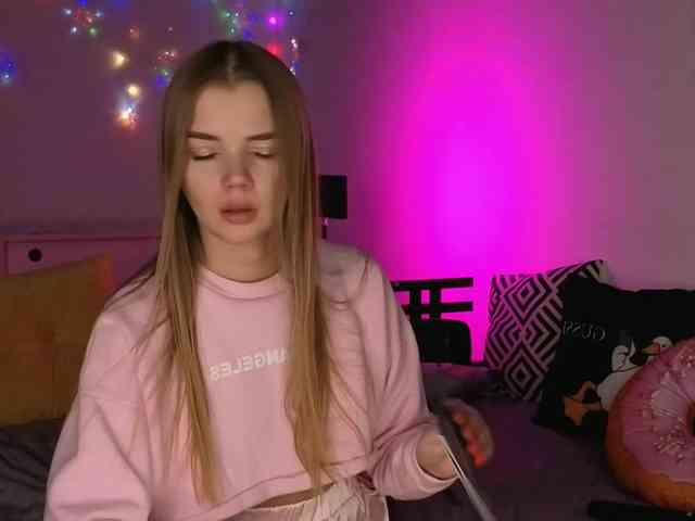 CarrieBradshaww webcam