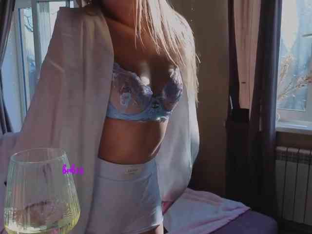 CarrieBradshaww webcam