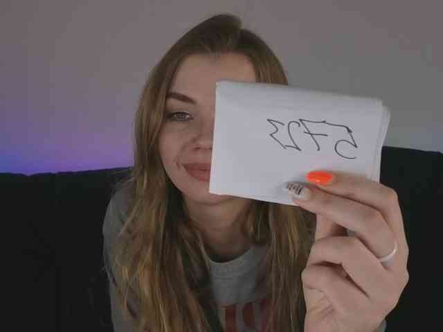 CarrieBradshaww webcam