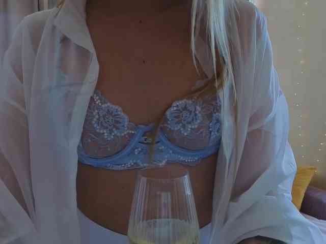 CarrieBradshaww webcam