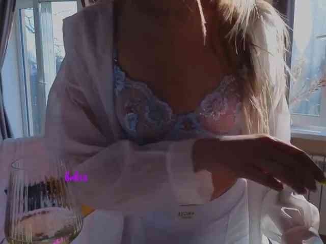 CarrieBradshaww webcam