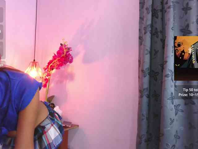 liz7skinny webcam