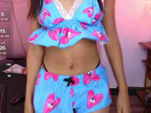 liz7skinny webcam