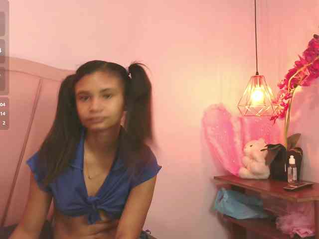 liz7skinny webcam