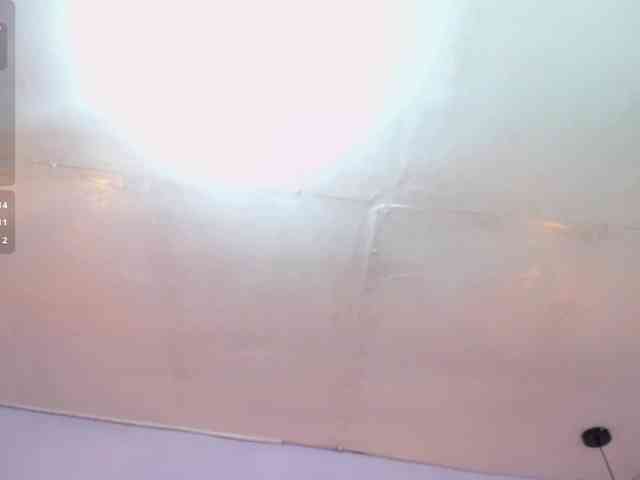 liz7skinny webcam