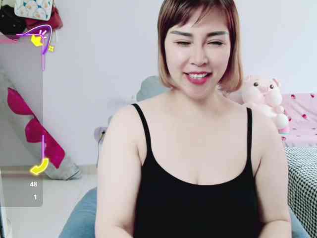 awamei Live Webcam on BongaCams