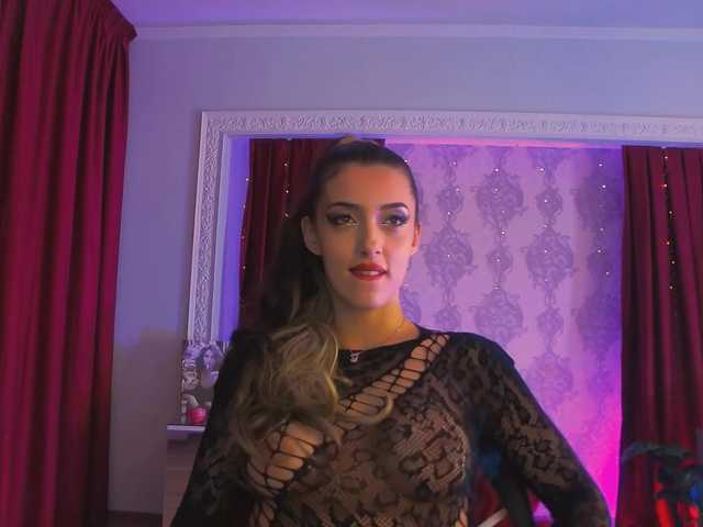 HeidiKendal's BongaCams show and profile