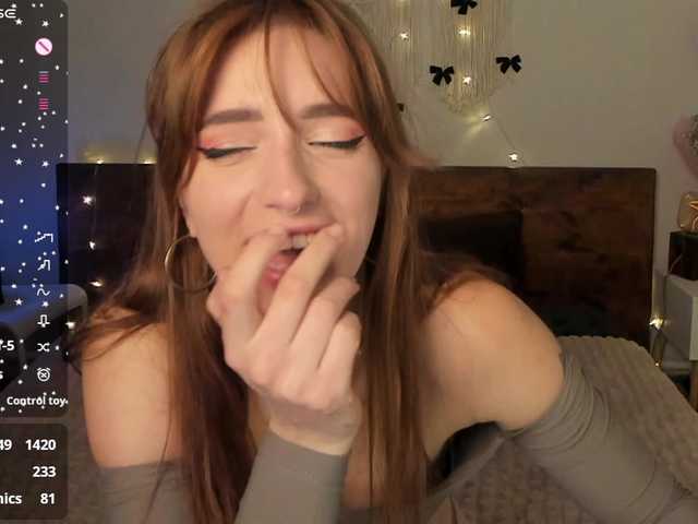 MariaMoonlight's BongaCams show and profile