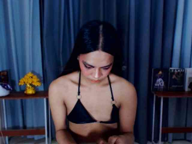 UnforgettableSca... Live Webcam on BongaCams
