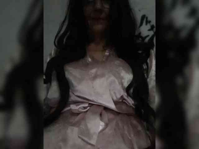 Emmie-Lise webcam