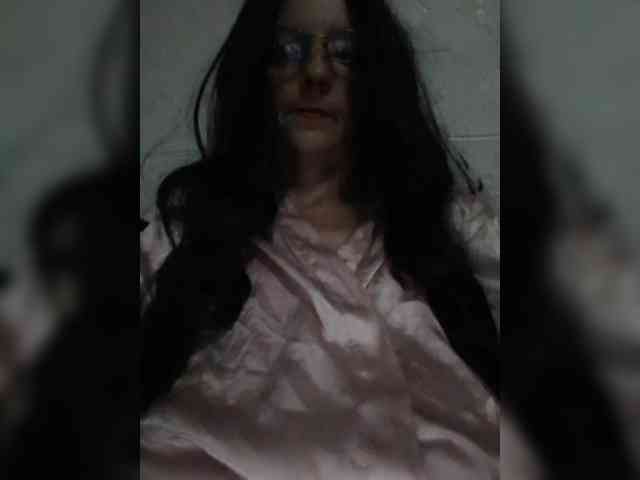 Emmie-Lise webcam