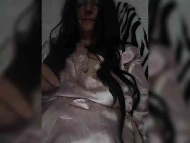 Emmie-Lise webcam