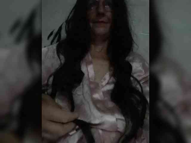 Emmie-Lise webcam