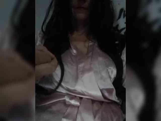Emmie-Lise webcam