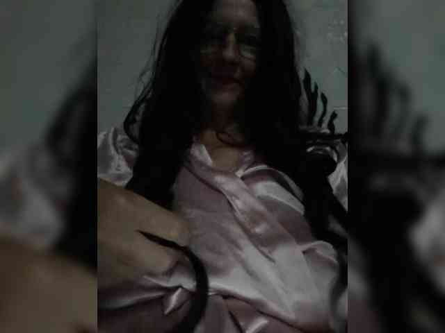 Emmie-Lise webcam