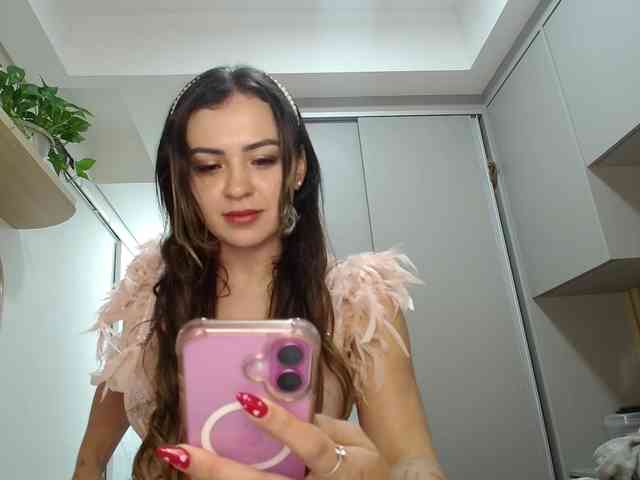 Модель: carol_amorim