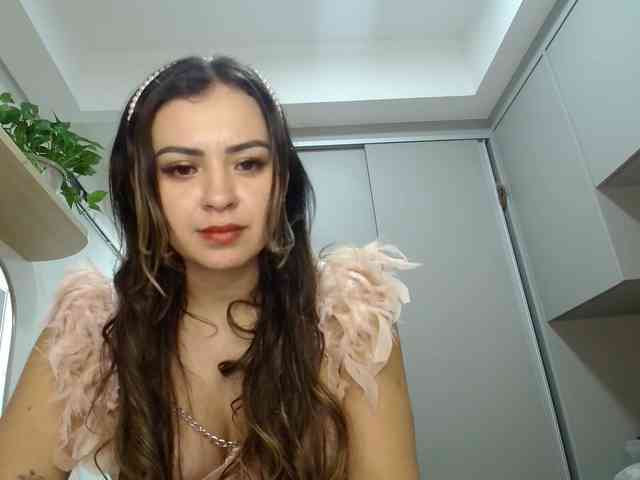 Модель: carol_amorim