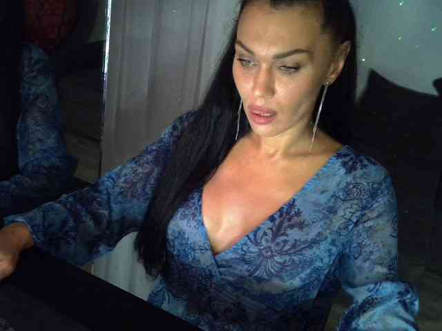 TayaDeluxe webcam