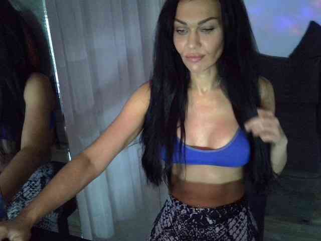 TayaDeluxe webcam